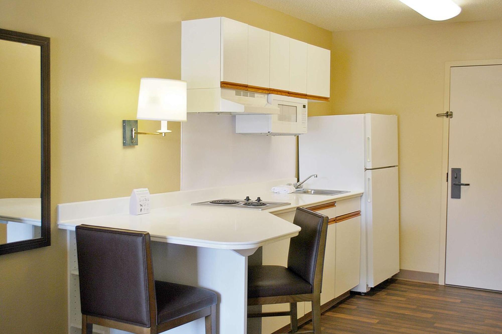 Extended Stay America Suites - Atlanta - Marietta - Powers Ferry Rd Sandy Springs Bagian luar foto