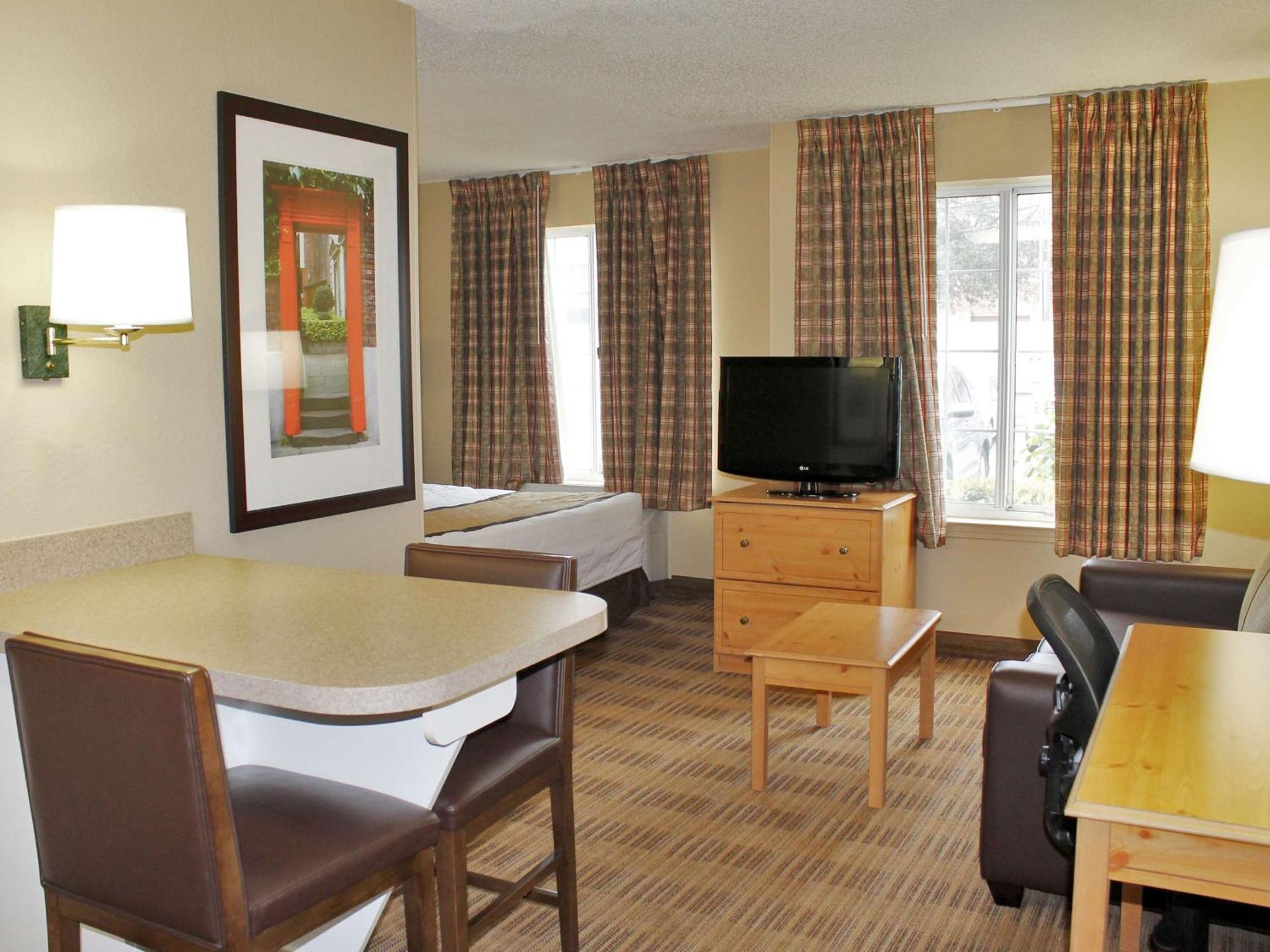 Extended Stay America Suites - Atlanta - Marietta - Powers Ferry Rd Sandy Springs Bagian luar foto