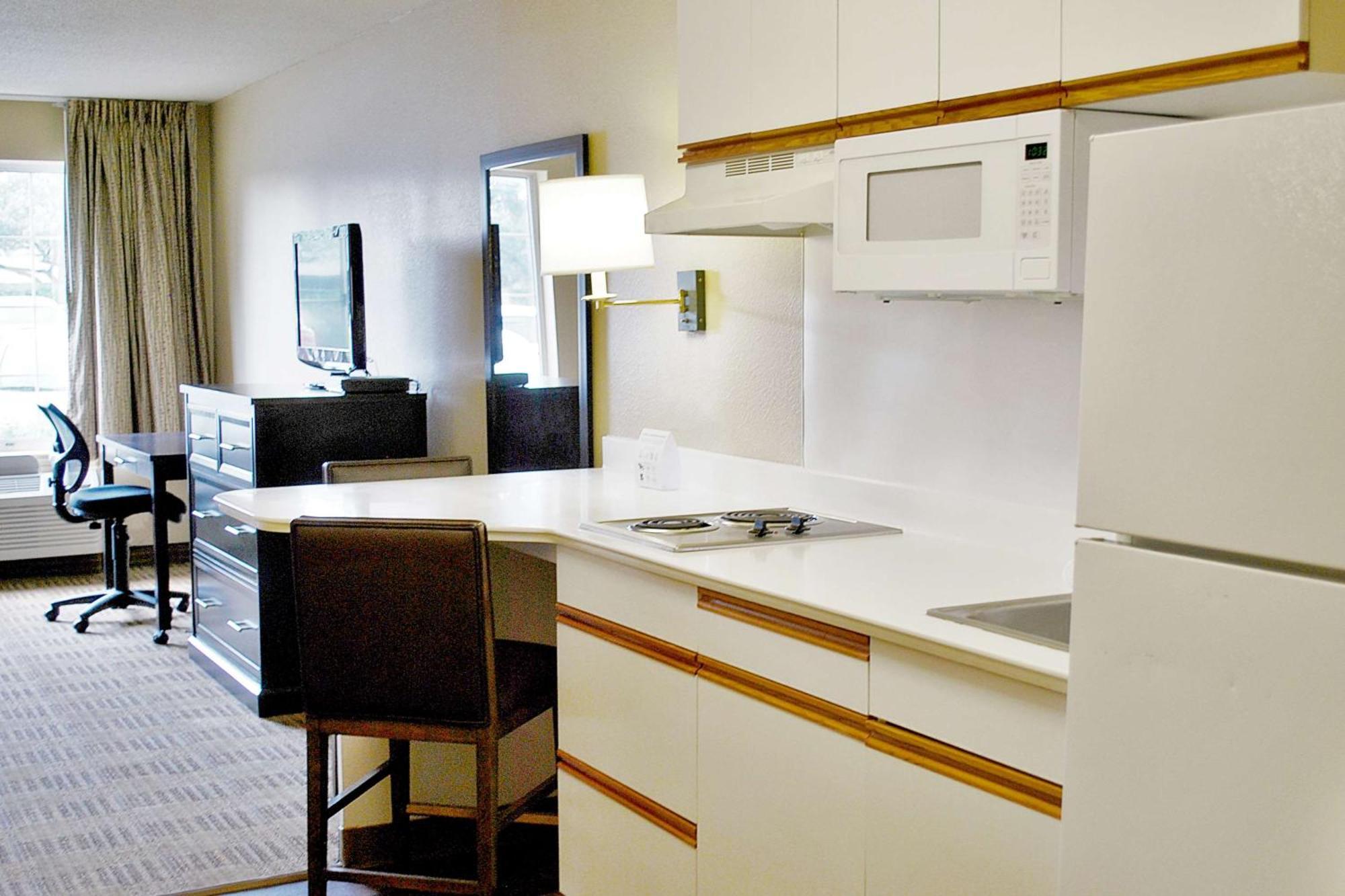 Extended Stay America Suites - Atlanta - Marietta - Powers Ferry Rd Sandy Springs Bagian luar foto