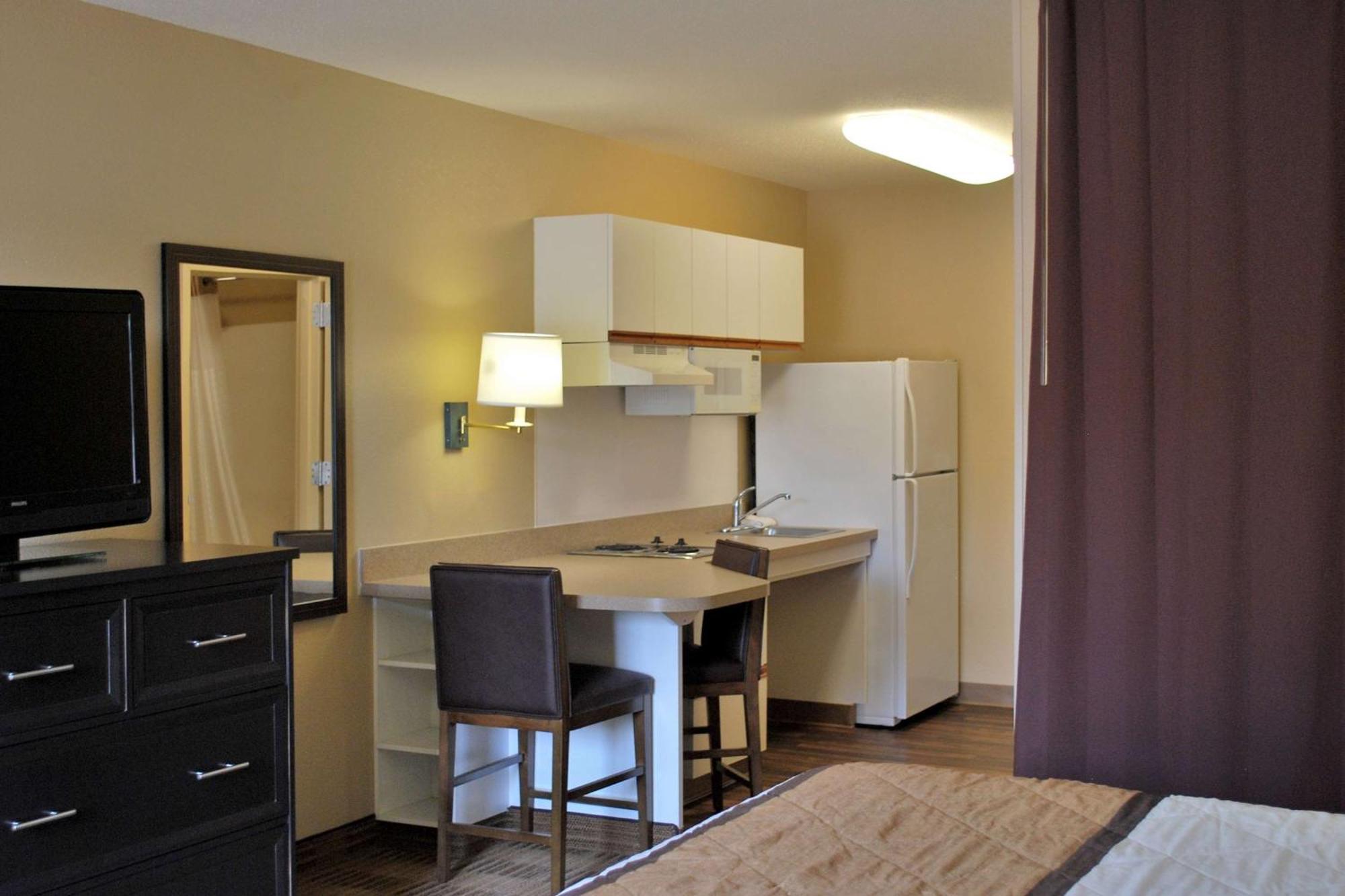 Extended Stay America Suites - Atlanta - Marietta - Powers Ferry Rd Sandy Springs Bagian luar foto